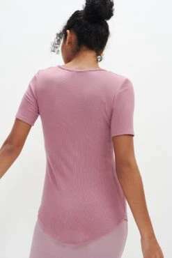 Itana Dream Rib Tee - Lilac -Mode Weft Sales Store 0018 Short Sleeve Itana Lilac 4446 web aa47a2e1 4ca6 499d bbbf b7a3a8673648