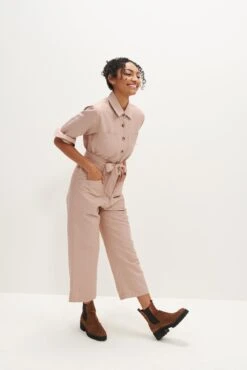 Oceane Femme Fête Jumpsuit - Rose -Mode Weft Sales Store 0092 Oceane Rose 6723 web 6d3b20c3 1d90 4326 bb9f 24e7419a79c6