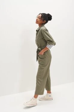 Oceane Femme Fête Jumpsuit - Vetiver -Mode Weft Sales Store 0092 Oceane Vetiver 1051 web d3e8540f 0e3c 4eb0 ae01 58a7241dd673