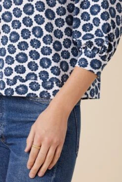 Issa Reverie Knit Tee - Calico Navy -Mode Weft Sales Store 0223 Issa Calico Navy 4