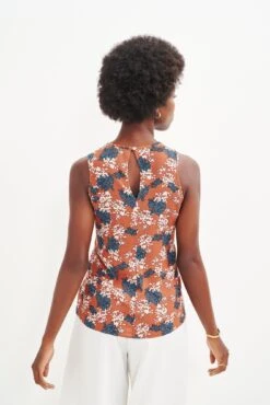 Natalie Upcycled Tank - Lipari Floral - ReAmour -Mode Weft Sales Store 0458 Natalie Lipari Floral v2 1788 web bdd33aff db2e 4a70 aa77 29b42f08a6a7