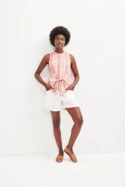 Natalie Upcycled Tank - ReAmour -Mode Weft Sales Store 0458 Natalie Madera Check 0733 web eecce9db d582 4651 9b5f dd87c0012782