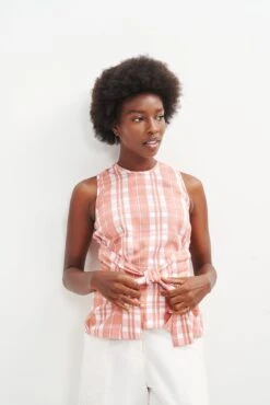 Natalie Upcycled Tank - ReAmour -Mode Weft Sales Store 0458 Natalie Madera Check 0751 web 2b7fca14 e3bb 4003 b9be 3783e19d5dd7