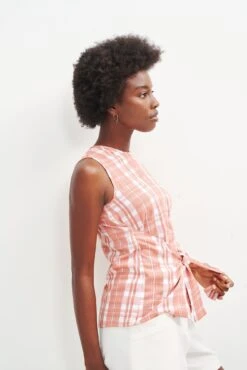 Natalie Upcycled Tank - ReAmour -Mode Weft Sales Store 0458 Natalie Madera Check 0778 web 9edde96a 326c 4612 8502 fee1530ee77e