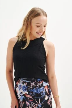 Leomie Paris Rib Tank - ReAmour -Mode Weft Sales Store 0474 Leomie Black 0884 web ef666689 0424 48cb 936a 68386accebda