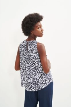 Floret Silken Modal Tank - Navy Sauvage -Mode Weft Sales Store 0503 Floret Sauvage Print 0207 web ac7dfa00 547b 47a3 965a b5574bd0c736