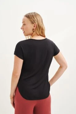 Chessa Dream Knit Tee - Black -Mode Weft Sales Store 0505 Chessa Black 3183 web c348ddbd 52bf 49db aa3b 79f33c302cb6