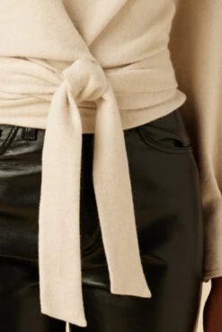 Joni Nouveau Fleece Top - Oatmeal -Mode Weft Sales Store 0624R1 Joni Oatmeal 4