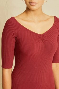 Amara Paris Rib Dress - Mulberry -Mode Weft Sales Store 0738 Amara Mulberry 0105 web dd1ff46b 09f7 42e9 b8ef 76e3c4cb630d