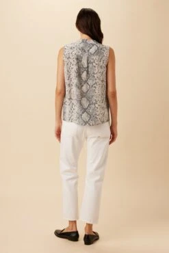 Amy Washable Silk Blouse - Serpentine 8 Amy Washable Silk Blouse - Serpentine -Mode Weft Sales Store 10209 SL Amy Silk Serpentine 3