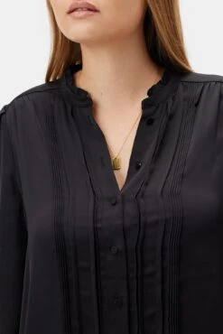 Charlotte Blouse - Black 9 Charlotte Blouse - Black -Mode Weft Sales Store 10310 LS Charlotte Novelty Black 4
