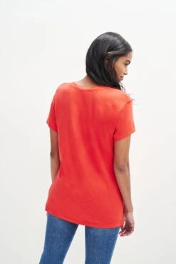 Leif Reverie Slub Tee - Carmine -Mode Weft Sales Store 1335 Leif Carmine 0596 web b1787062 bbac 46e3 8e6d 7eec60809acf