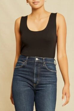 Iris Dream Knit Tank - Black - ReAmour -Mode Weft Sales Store 4012 Iris Scoop Neck Tank Black 3758 web b5d0baca d242 4c07 94c8 691848ca3cb5