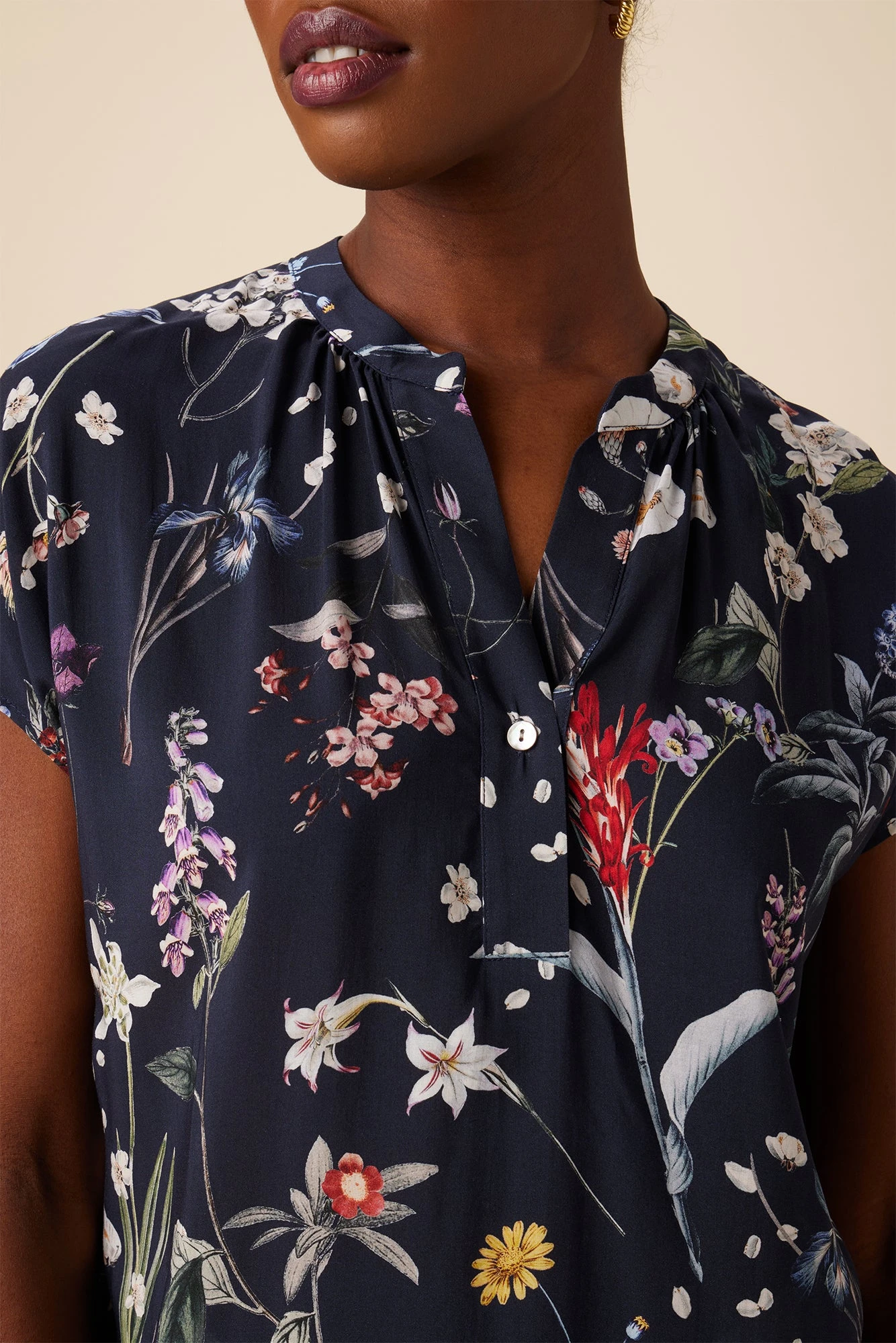 Renata Ecovero Blouse - Gemini Navy 6 Renata Ecovero Blouse - Gemini Navy - Image 4