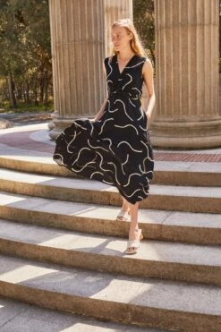 Olive Viscose Crepe Dress - Waves -Mode Weft Sales Store 7540 Olive Crepe Waves 10872