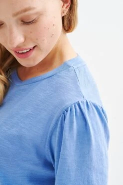 Odilia Reverie Slub Tee - Sky -Mode Weft Sales Store 9828 Odilia Slub Sky 3182 Web 927af4b2 8116 4491 8abd fb44b206f5a7